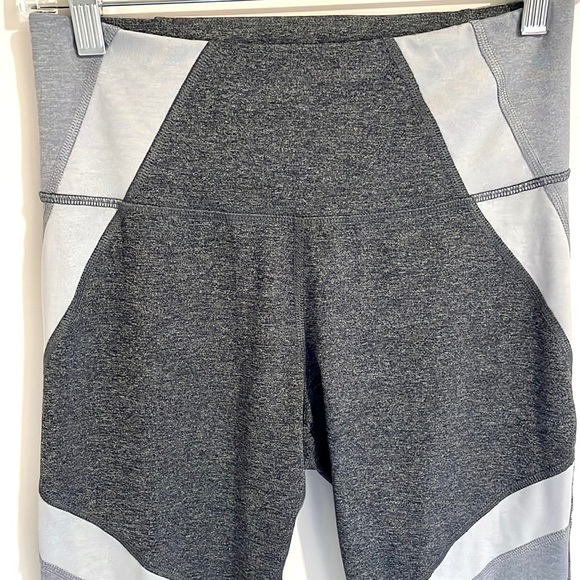 OLD NAVY - Active Go Dry Leggings - Picture 2 of 4